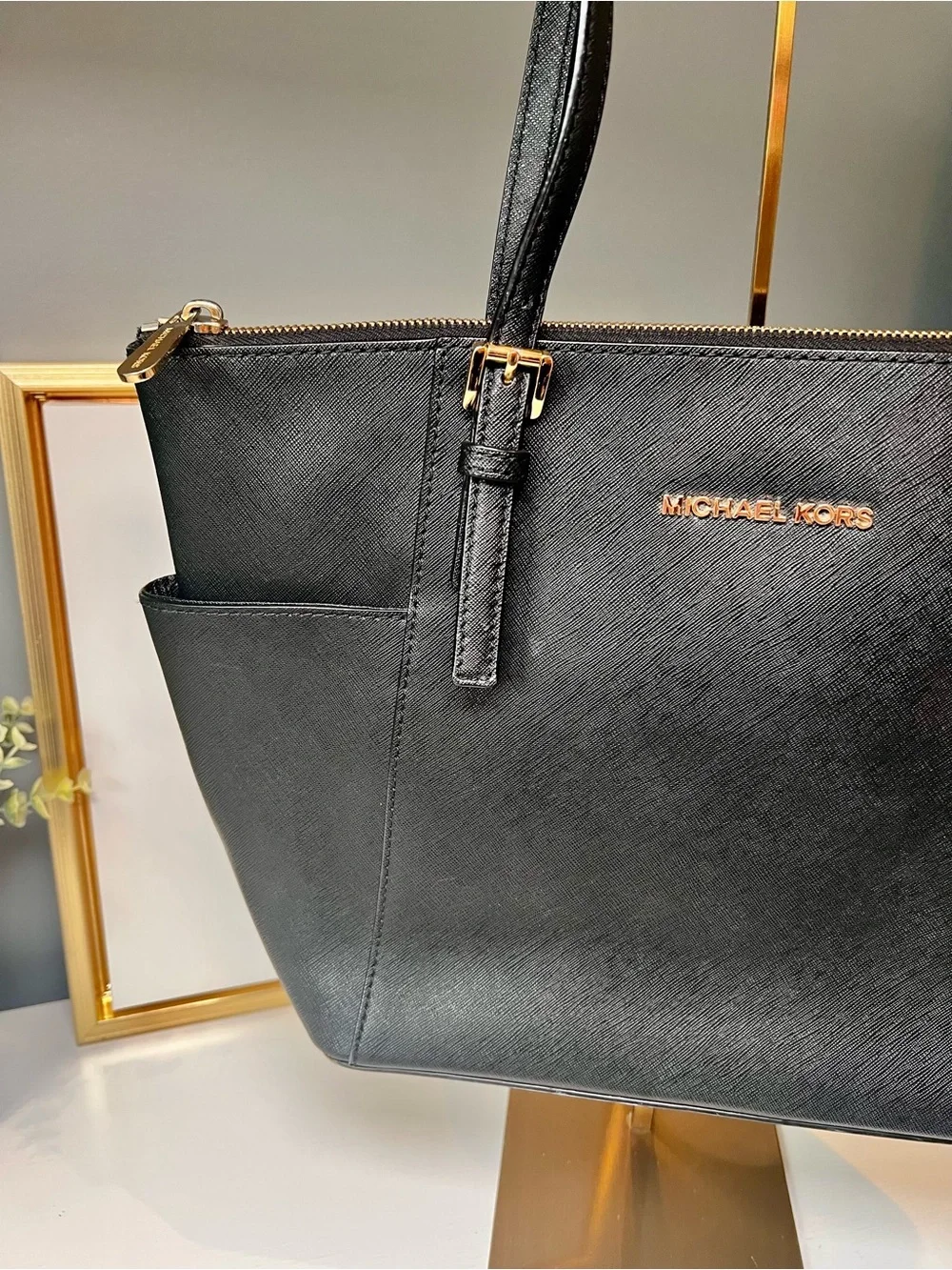 Michael Kors Jet Set Top-Zip Saffiano Leather Tote in black